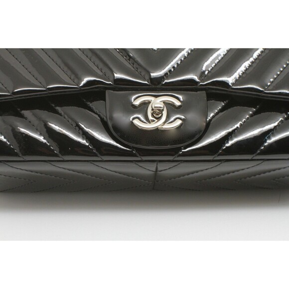 Chanel Classic Single Flap Bag Chevron Patent Maxi Black - Picture 5 of 13